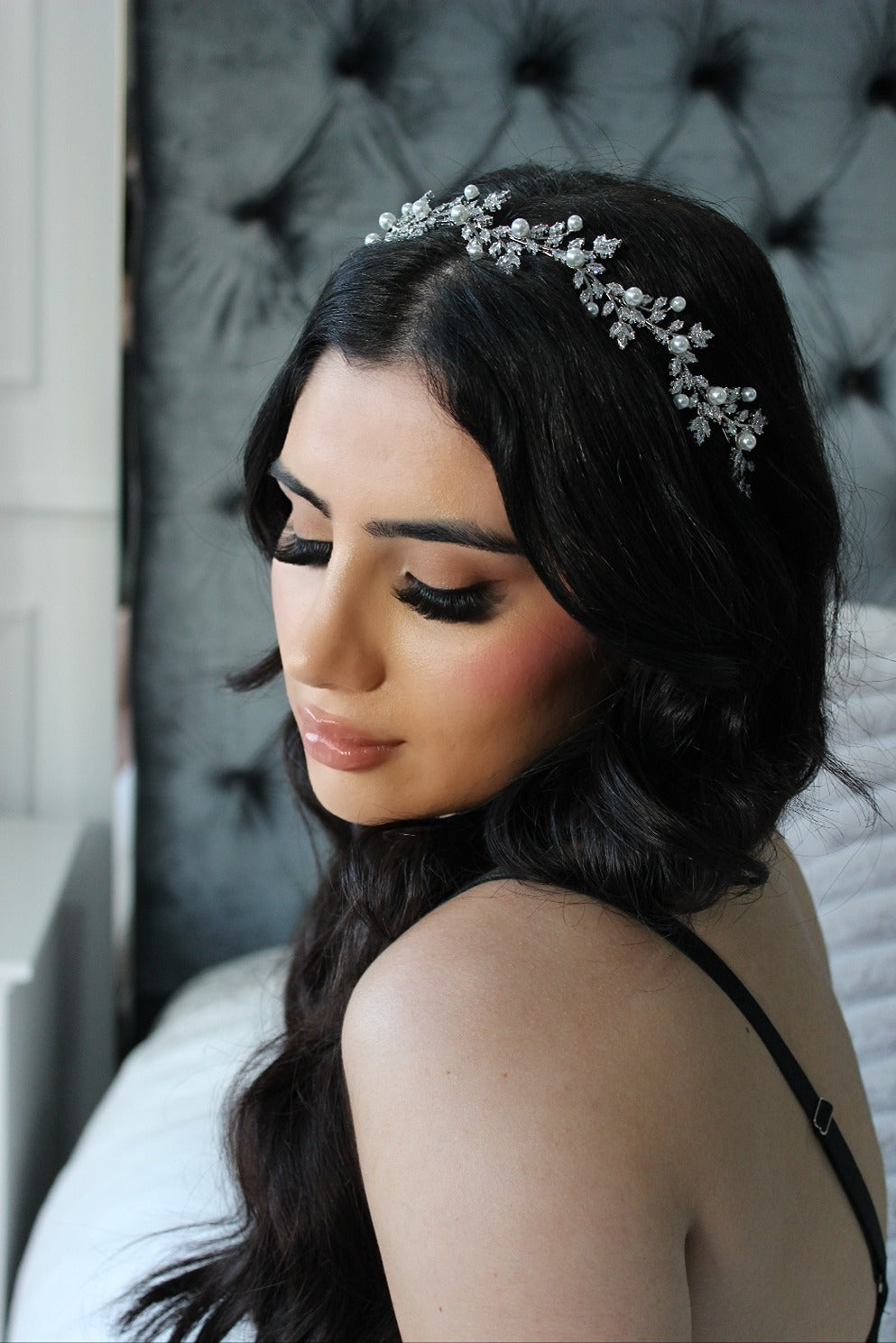 Pearl bridal headband on model
