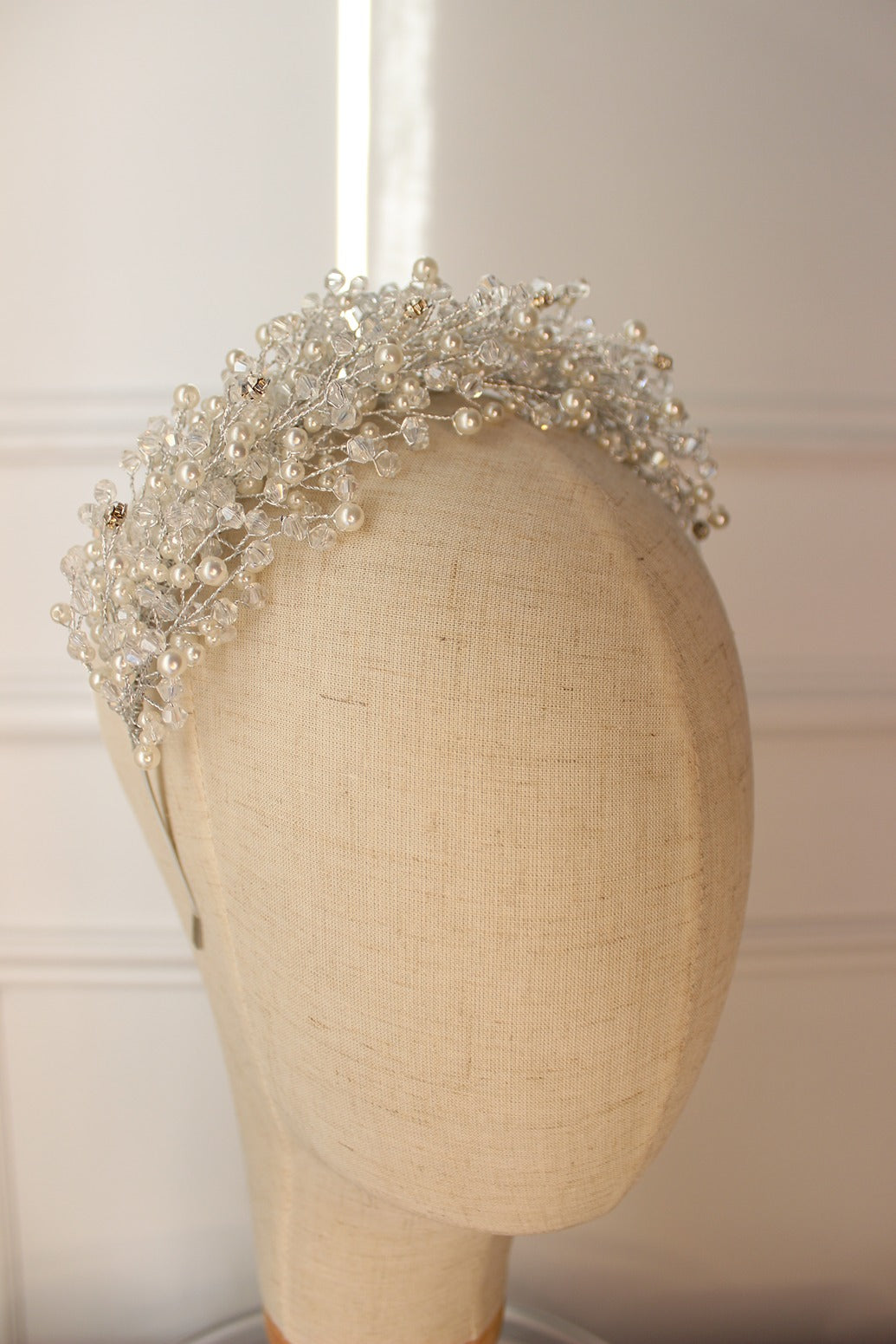 Pearl bridal headband on mannequin
