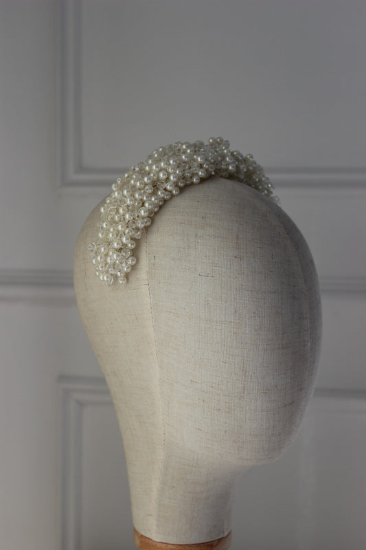 Pearl bridal headpiece on mannequin